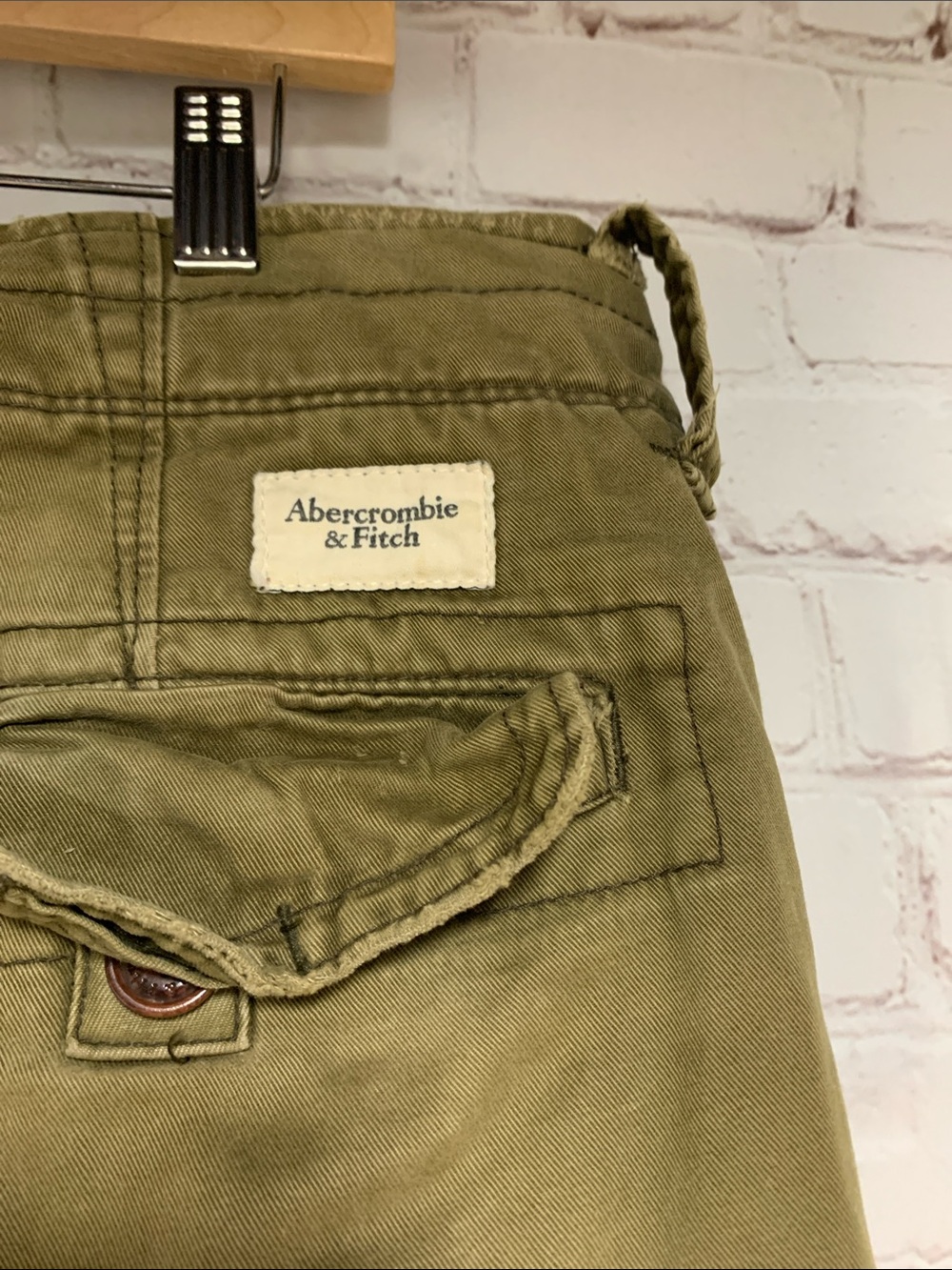 Vtg Abercrombie & Fitch Olive Distressed Cargo Paratrooper Y2K Shorts Size 33 - Picture 5 of 8
